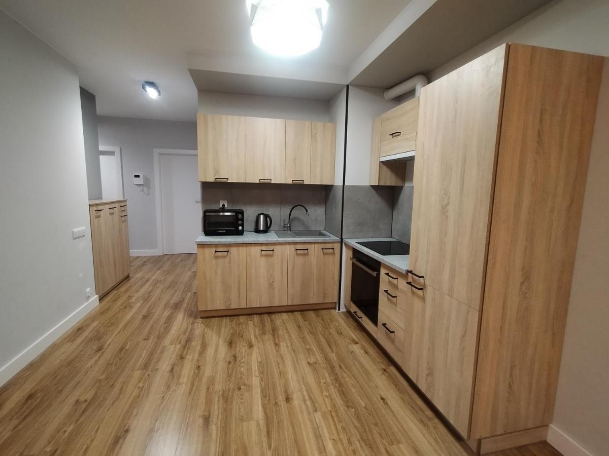 Fajny Apartament Z Parkingiem, Obok Metra. Warszawa Exteriör bild