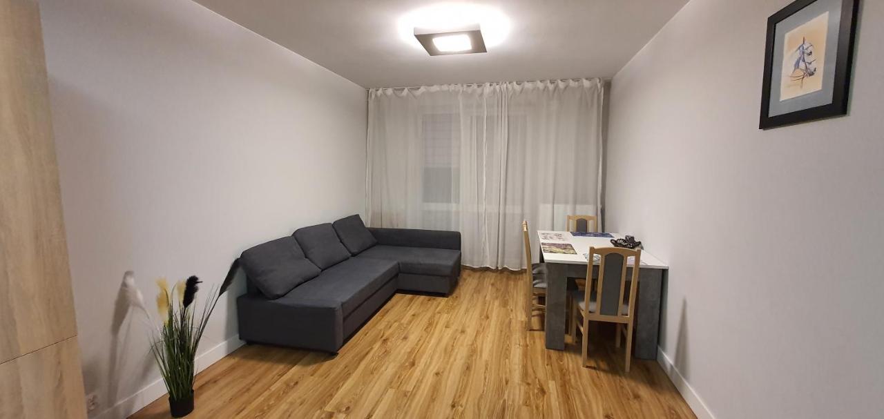 Fajny Apartament Z Parkingiem, Obok Metra. Warszawa Exteriör bild