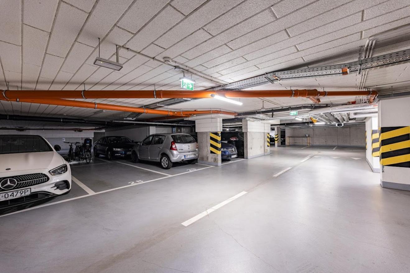 Fajny Apartament Z Parkingiem, Obok Metra. Warszawa Exteriör bild