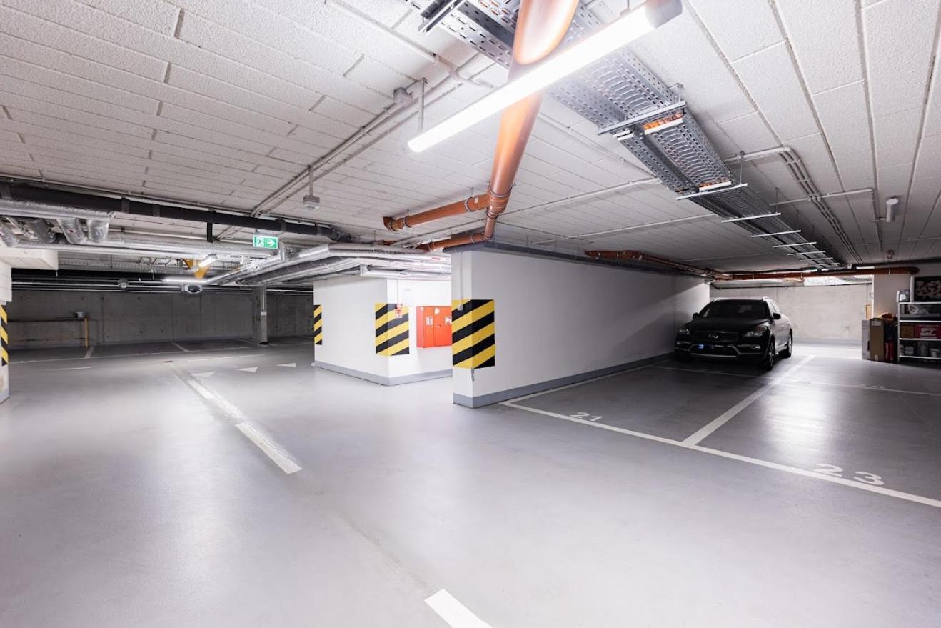 Fajny Apartament Z Parkingiem, Obok Metra. Warszawa Exteriör bild