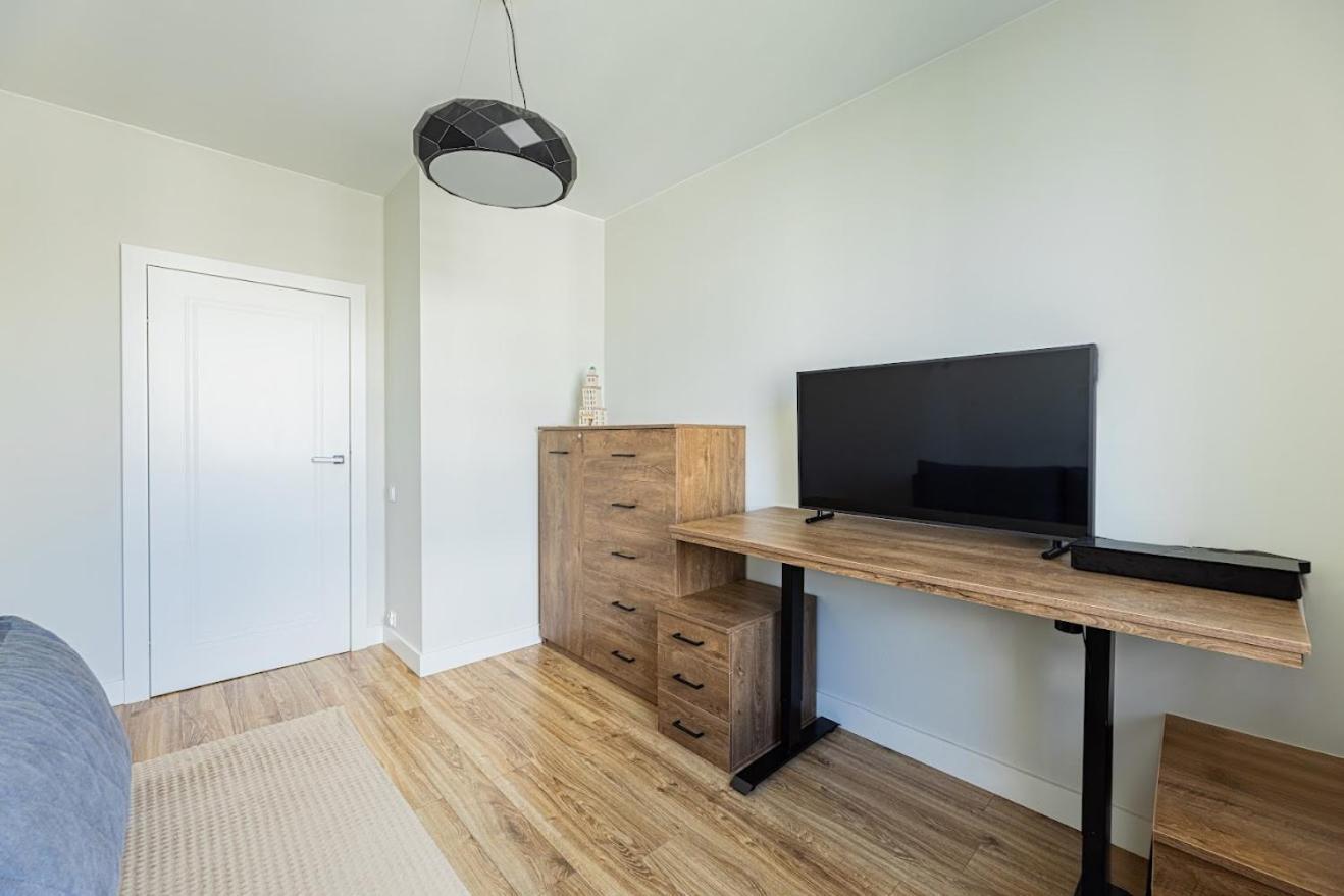 Fajny Apartament Z Parkingiem, Obok Metra. Warszawa Exteriör bild